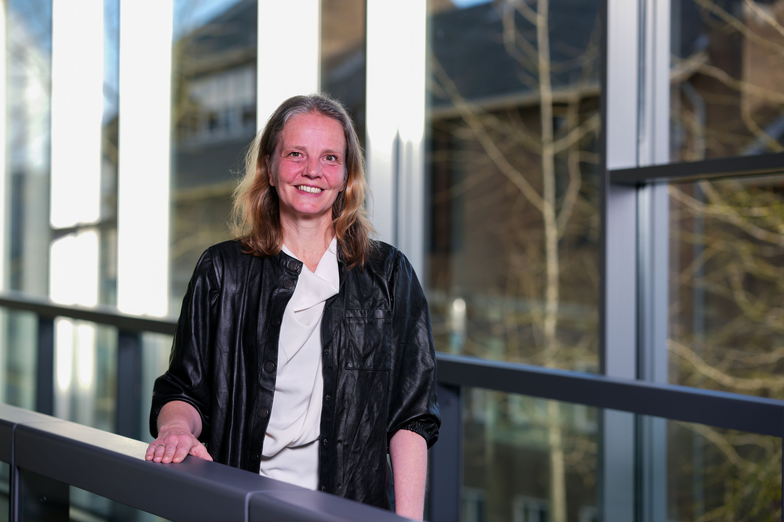 Dana Gooijer (1 mb)